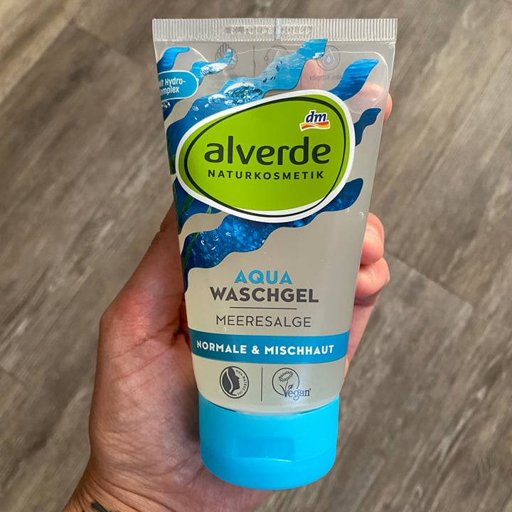 photo of Alverde Naturkosmetik Aqua Hydro Waschgel-gel Detergente Viso shared by @floryhollyvegan on  23 May 2021 - review