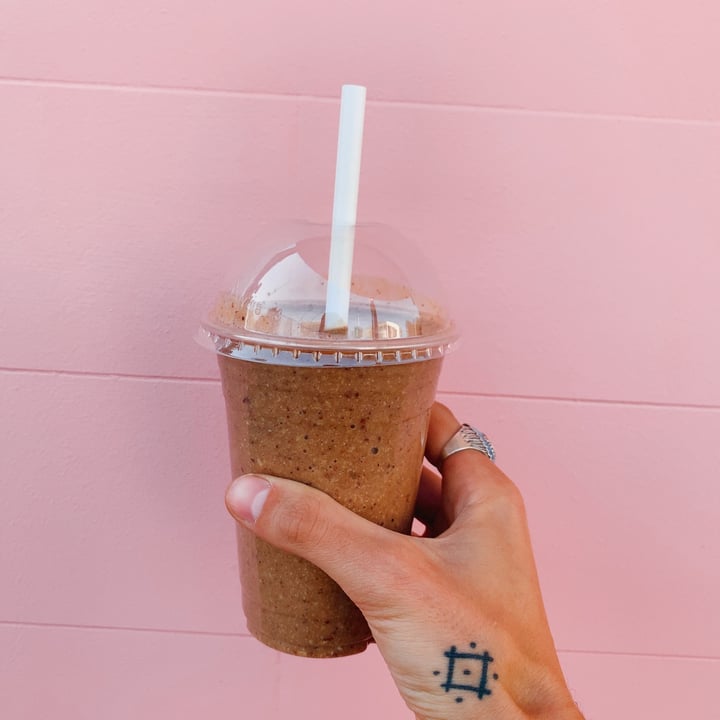 photo of One Juice Cocoa Pops Super Smoothie shared by @eliomoavero on  29 Jul 2021 - review
