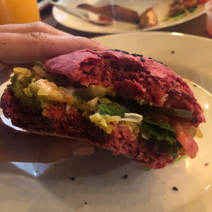 photo of NUVE - Vegan Food & Music Burguer shared by @valenequiza on  20 Dec 2020 - review