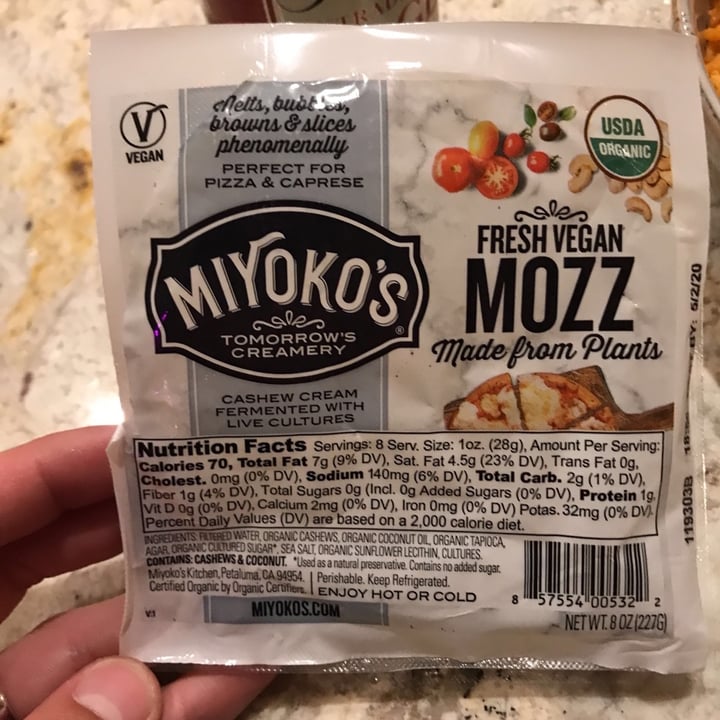 photo of Miyoko's Creamery Organic Cashew Milk Mozzarella Fresh Italian Style shared by @packnsnack on  05 Dec 2019 - review