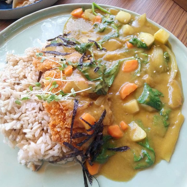 photo of Burgreens The Breeze Chick'n curry shared by @tinnesiaxaviera on  21 Aug 2019 - review