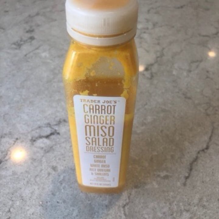 photo of Trader Joe's Carrot Ginger Miso Salad Dressing shared by @hovdeks78 on  26 May 2020 - review