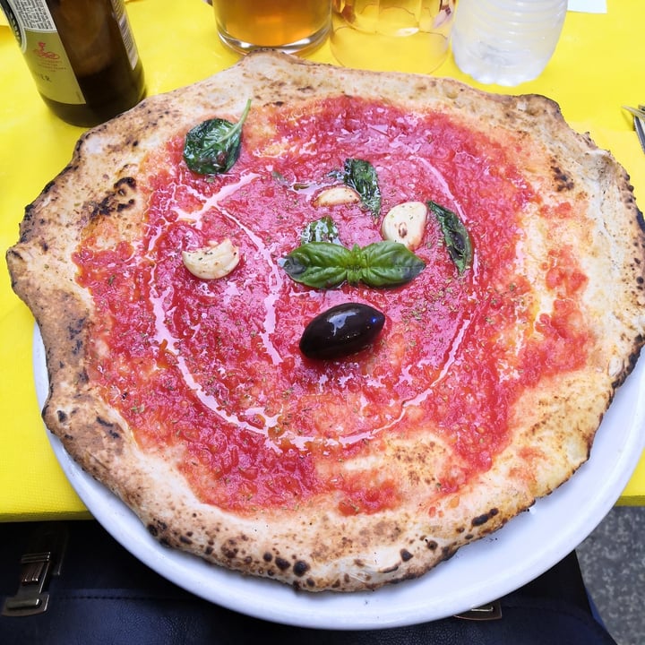 review photo of Piz Una Gustosa Marinara (chiesta senza parmigiano) shared by @glamrockcat on 03 May 2022 - review