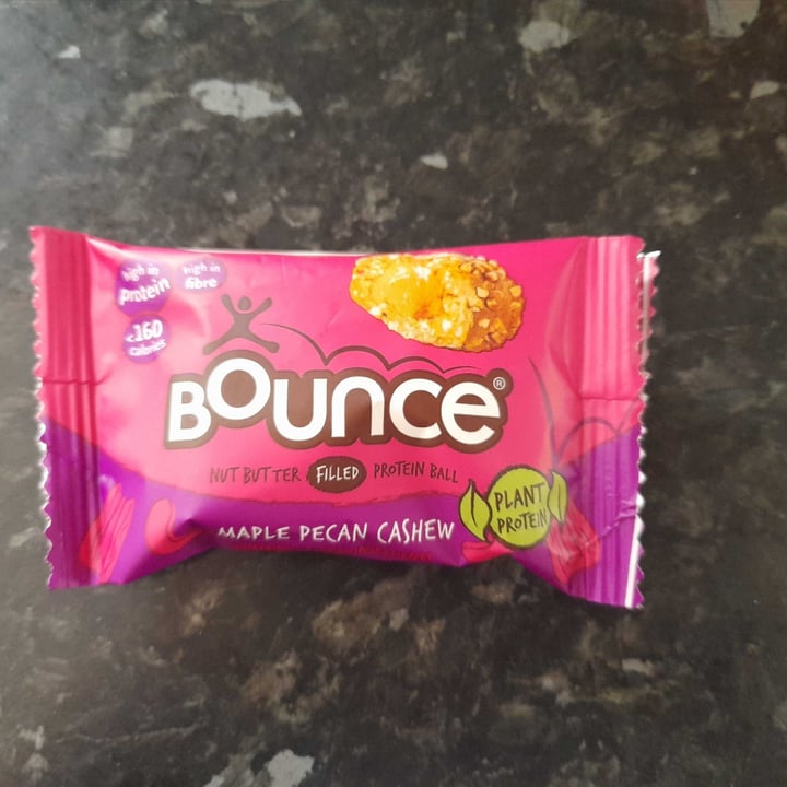 photo of Bounce Foods Ltd Bounce protein ball maple, pecan and cashew shared by @glitterball84 on  30 Jul 2022 - review