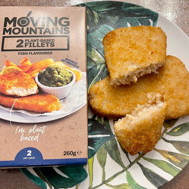 photo of Moving Mountains 2 plant-based fillets shared by @familywanderful on  11 Jan 2022 - review