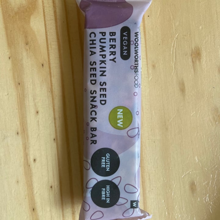 photo of Woolworths Food Berry Pumpkin Seed Chia Seed Snack Bar shared by @vegan28 on  26 Apr 2020 - review