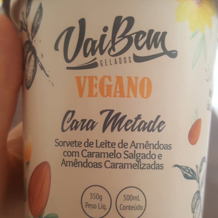 review photo of Vai bem Gelados Cara Metade - Caramelo Salgado E Amêndoas Caramelizadas shared by @isabelcb on 22 Sep 2021 - review