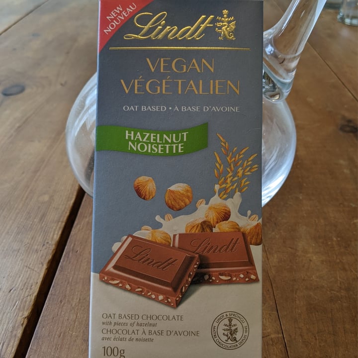 photo of Lindt Vegan Hazelnut shared by @jacintavegangal12 on  12 Sep 2022 - review