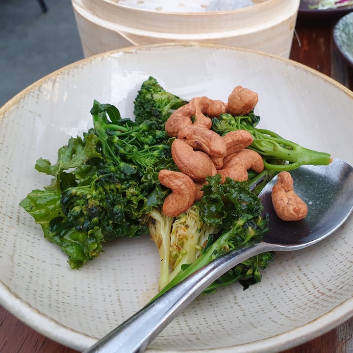 photo of EMPRESS Wok-charred Broccoli & Broccolini Salad shared by @ybgfry on  02 Jan 2021 - review