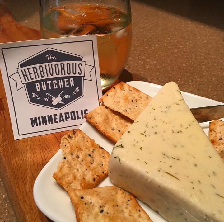 photo of The Herbivorous Butcher Cheese: Dill Havarti shared by @veganjuju on  06 Apr 2018 - review