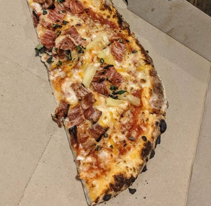 photo of Red Sparrow Pizza Hawaiian Pizza shared by @jamieyew on  23 Aug 2019 - review