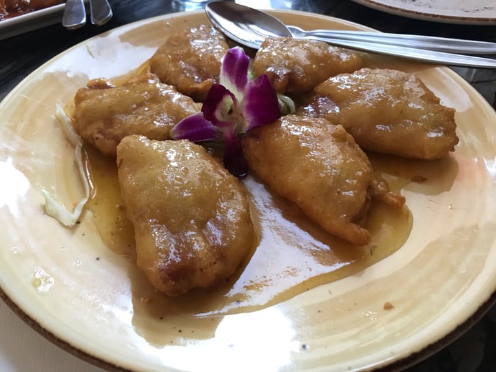 photo of Gong De Lin  Lemon Chicken shared by @veganxoxo on  26 Oct 2019 - review