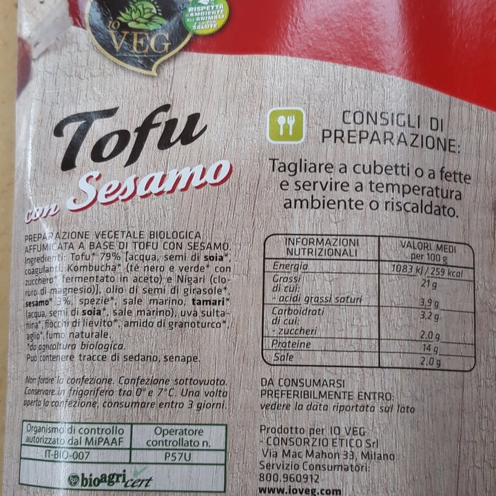 photo of ioVEG Tofu con sesamo shared by @elee on  04 Jun 2022 - review