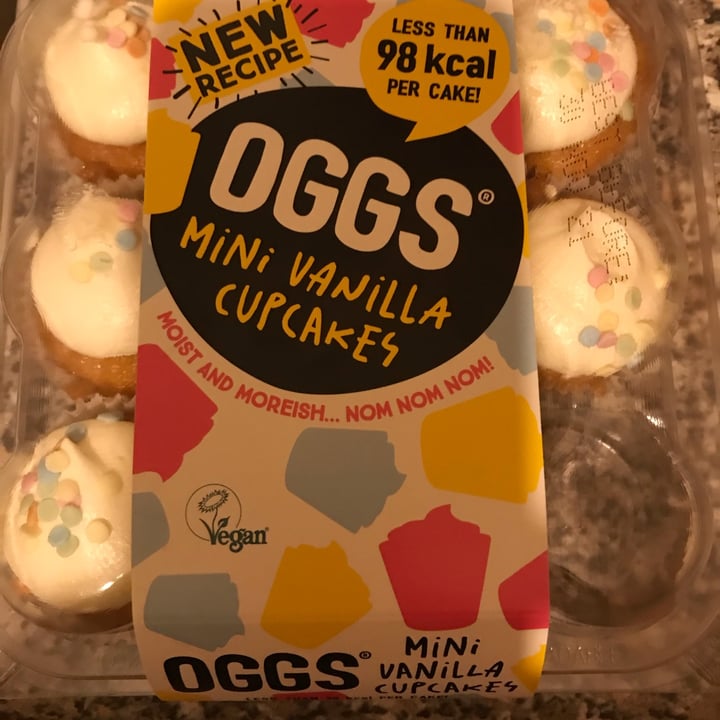 photo of OGGS Vanilla Cupcakes shared by @lennyb on  07 Dec 2021 - review