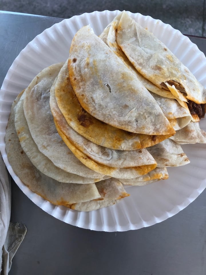 photo of Tacos a Vapor Vegetarianos Tacos De Harina shared by @migumillan01 on  10 Feb 2020 - review