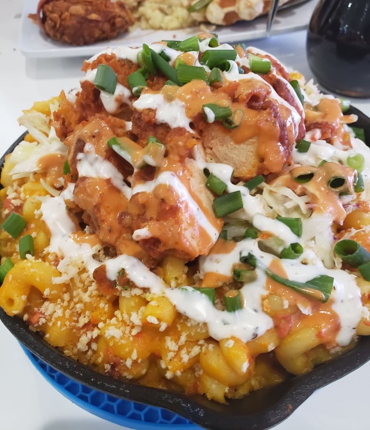 photo of The Modern Vegan Buffalo Mac Skillet shared by @aarlover20 on  06 Mar 2020 - review