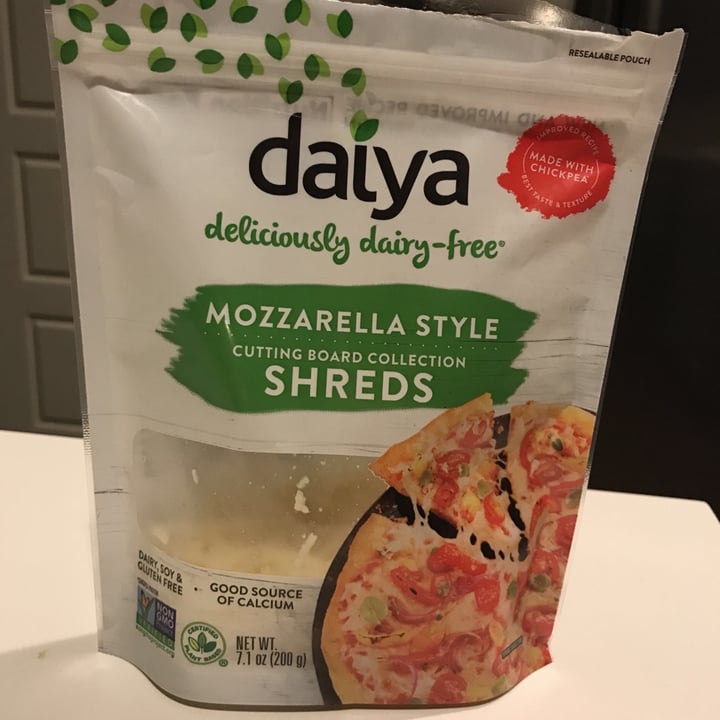 photo of Daiya Mozzarella Style Shreds shared by @enfinprintemps on  20 May 2020 - review