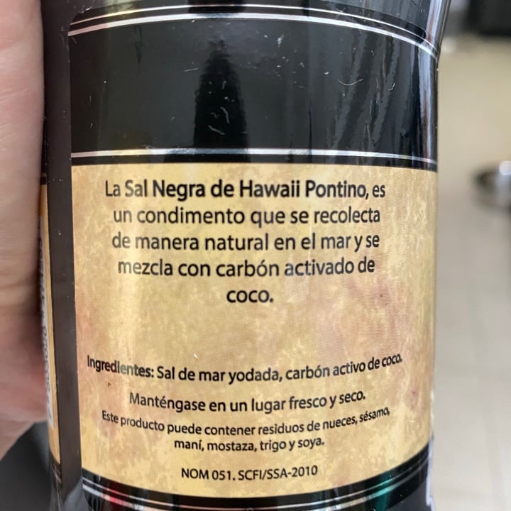 photo of Pontino Sal negra de Hawaii shared by @lumilaorieta on  11 Aug 2020 - review