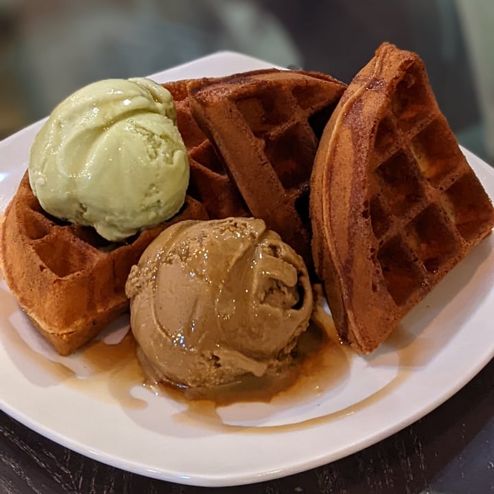 photo of WellSmoocht Classic Waffle shared by @xinru-t on  01 Mar 2022 - review