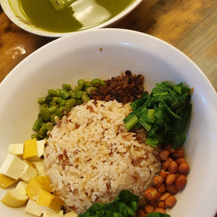 photo of Pine Tree Cafe Lei cha rice shared by @mushroomtarian on  28 Mar 2021 - review