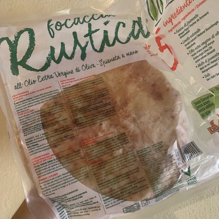 photo of Europizza Focacce rustiche spianate a mano shared by @clarissalily on  02 Sep 2022 - review