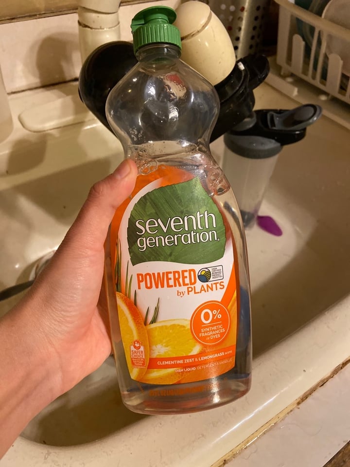 review photo of Seventh Generation Dish liquid shared by @paogav on 26 Apr 2020 - review