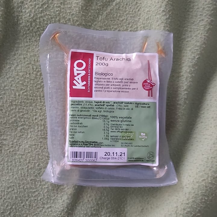 photo of Kato Tofu arachidi shared by @francescocrll on  20 Apr 2021 - review