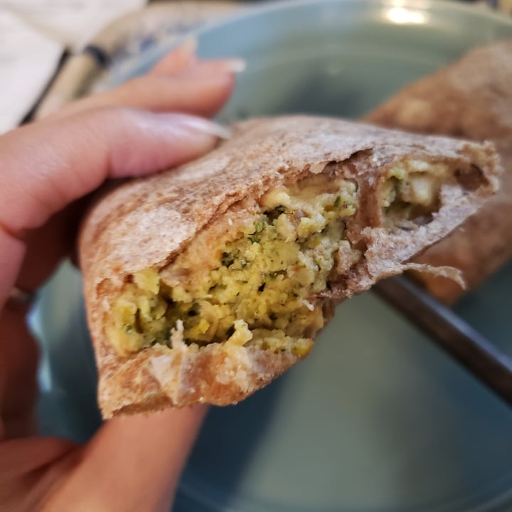 photo of TaDah! Falafel Street Wrap  (with Fresh Lemon-garlic Hummus) shared by @jenicalyonclapsaddle on  27 May 2021 - review