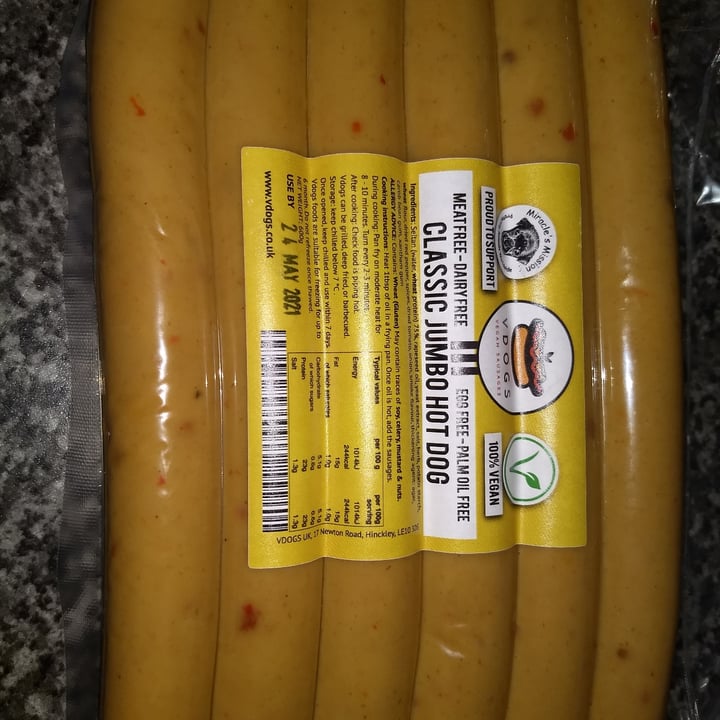 review photo of VDogs Classic jumbo hotdogs shared by @sabastiancull on 19 May 2021 - review