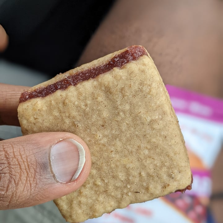 photo of Betty Lou’s Just Great Stuff Cherry Fruit Bar shared by @varun06 on  06 Jul 2022 - review