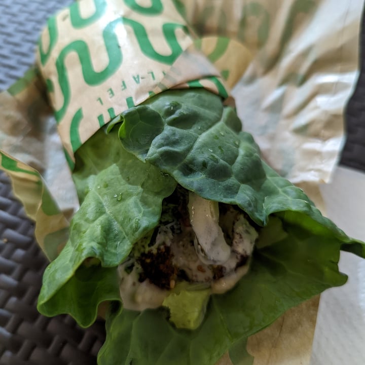 photo of Haya Falafel Wrap de falafel na couve shared by @alynereis on  12 Dec 2022 - review