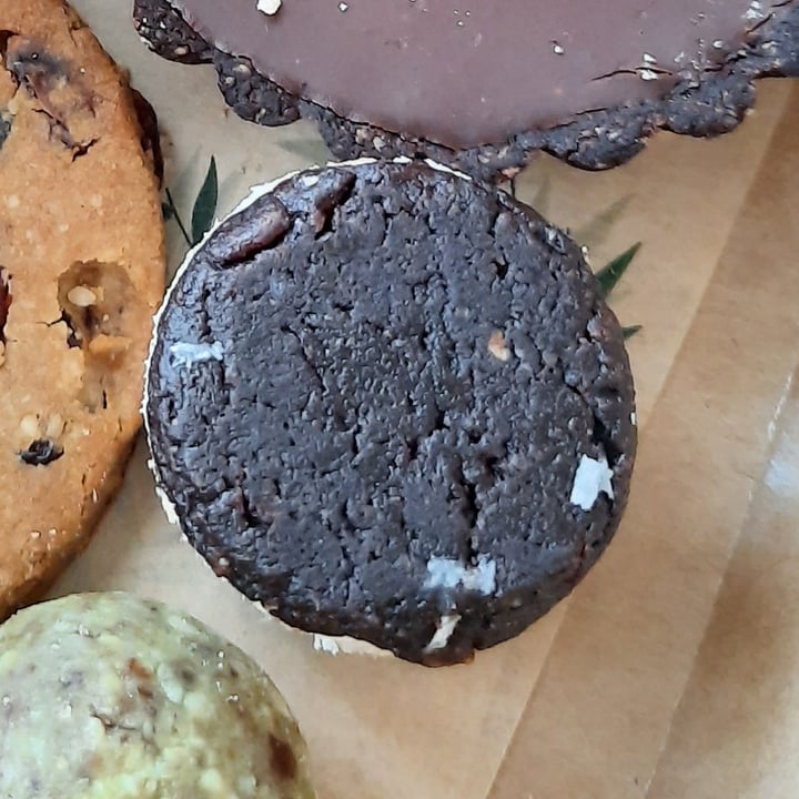 photo of Green & Berry Raw Oreo shared by @awafuro on  15 May 2020 - review