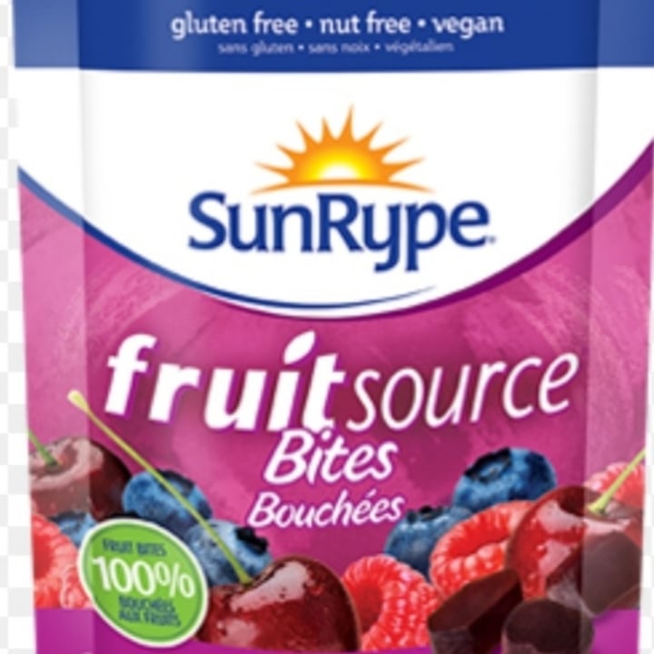 photo of Sun-Rype Fruit Source Mixed Berry Bites shared by @laurentripp on  22 Jun 2021 - review