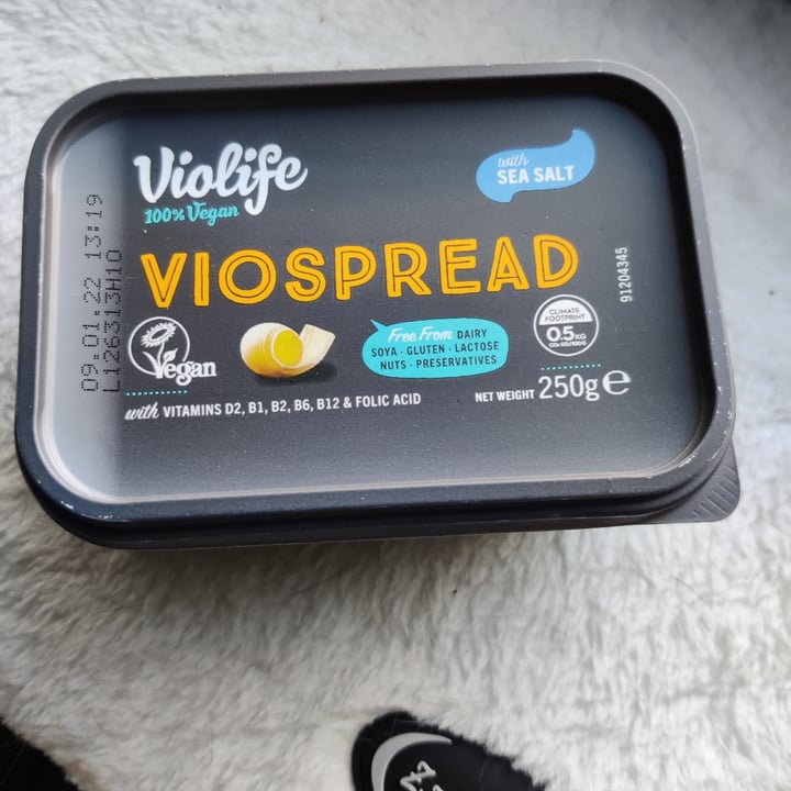 photo of Violife Viospread shared by @enkelvegan on  04 Dec 2021 - review