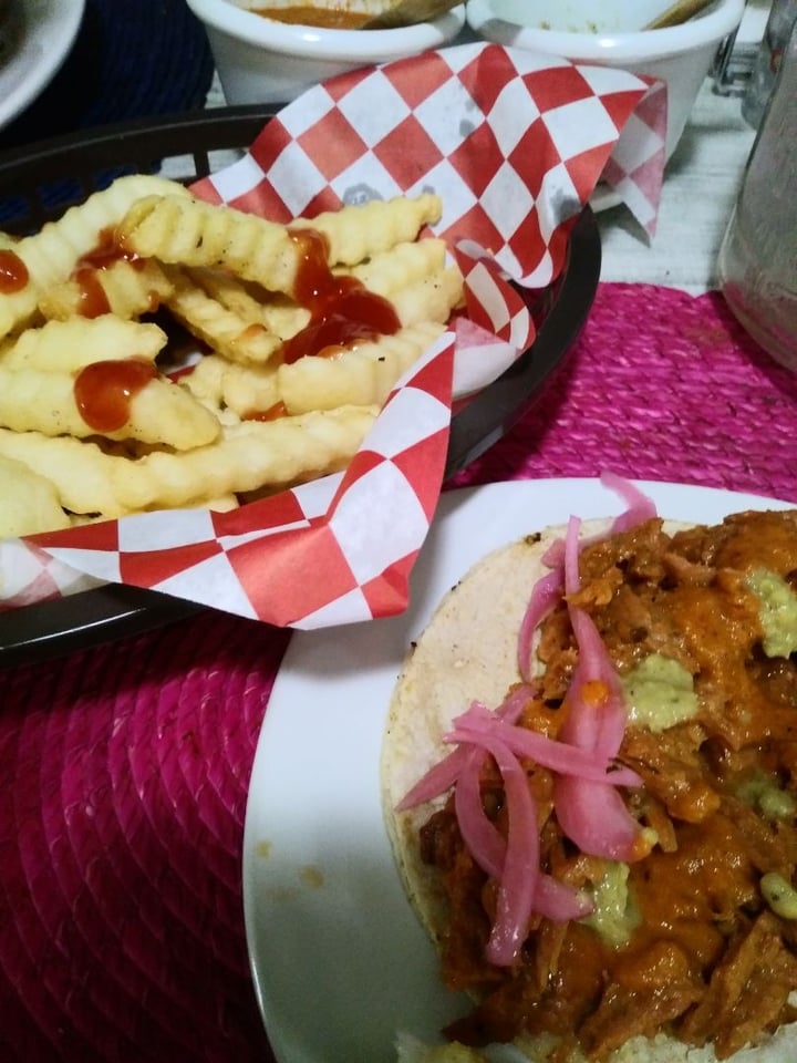 photo of Ahimsa Cocina Consciente Burrito De Chochinita Pibil Y Falafel shared by @alexaasderel on  03 Mar 2020 - review