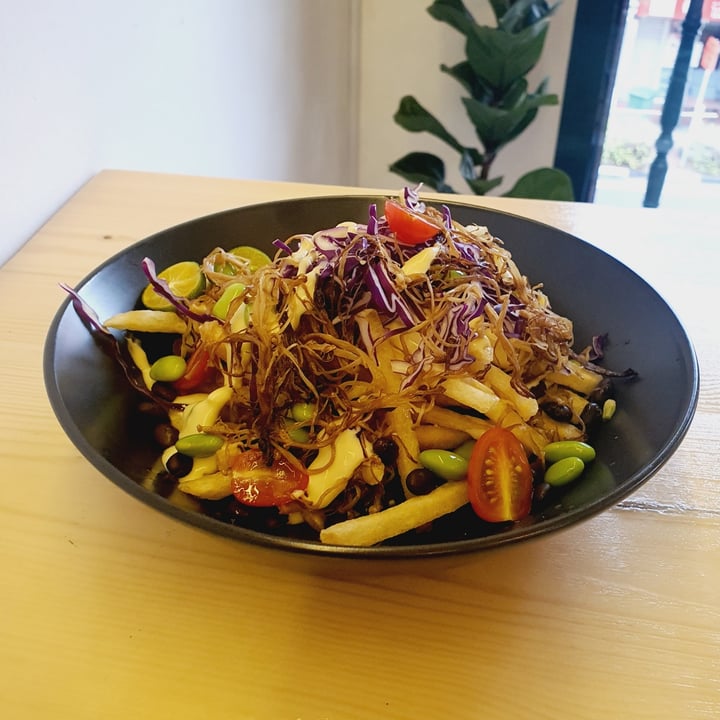 photo of Well Loft The Loaded Enoki Shoestring Fries shared by @veggiexplorer on  21 Nov 2020 - review