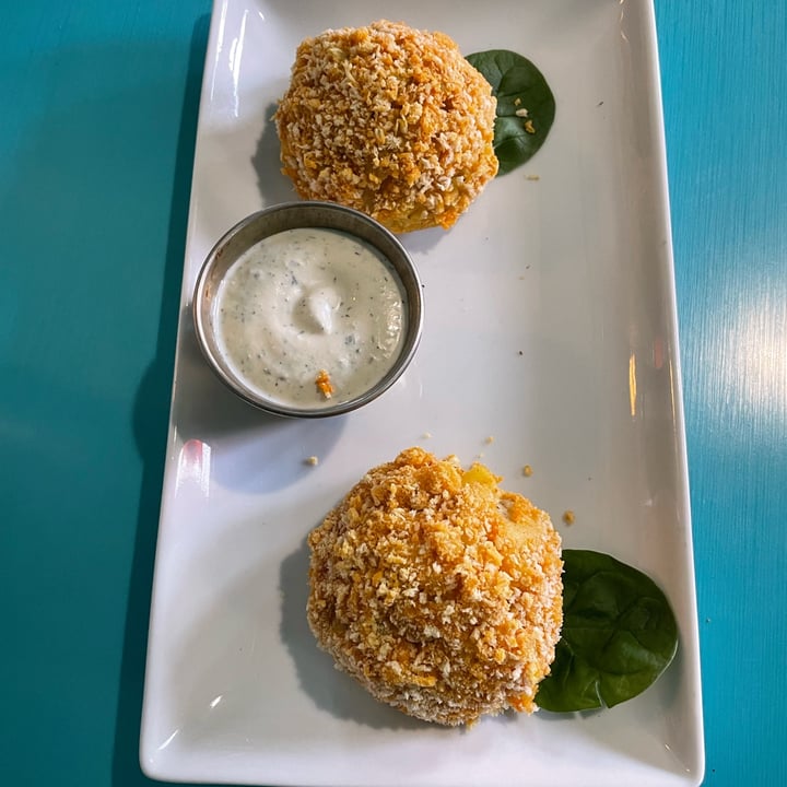 photo of Counter Culture Buffalo Mac 'n' Cheeze Balls shared by @kalemecharlie on  22 Mar 2022 - review