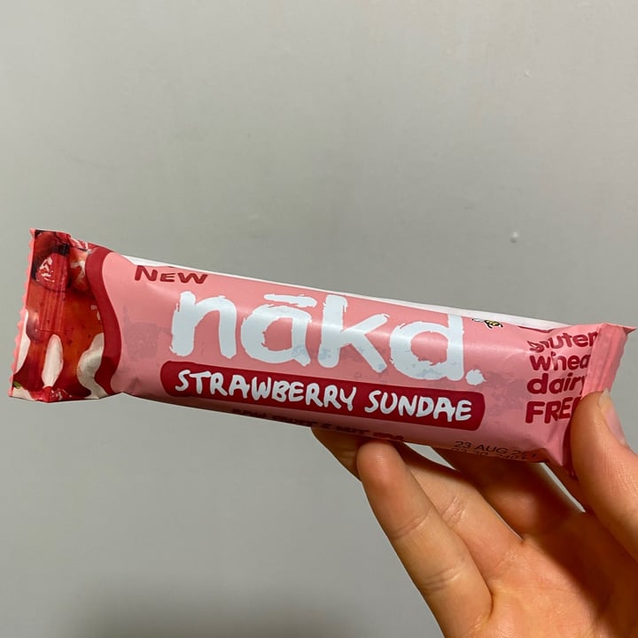 photo of Nākd. Strawberry Sundae shared by @bethany0990 on  28 May 2021 - review