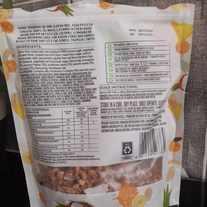 photo of Simple Truth High protein tropical muesli shared by @jemmagrier on  28 Dec 2020 - review