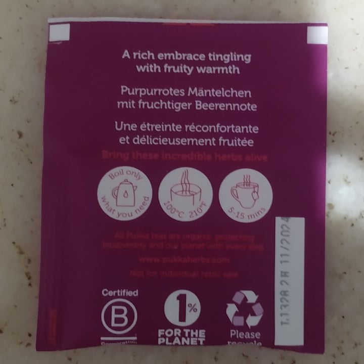 review photo of Pukka Herbs Elderberry & Echinacea shared by @anameneses on 12 May 2022 - review