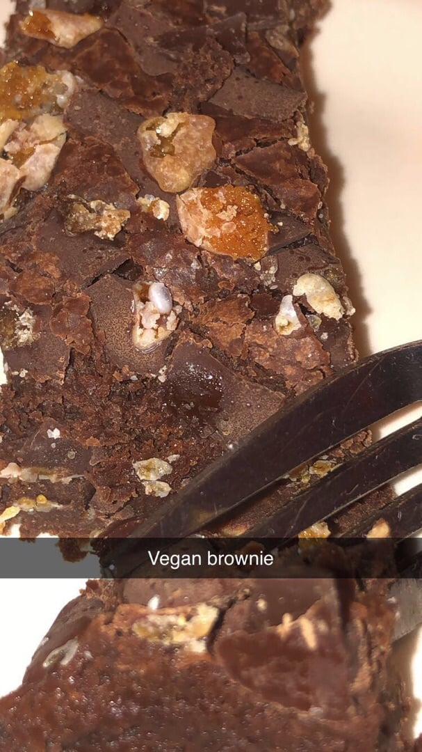 review photo of Delivino Cinder Toffee Brownie shared by @nandni on 22 Jul 2019 - review