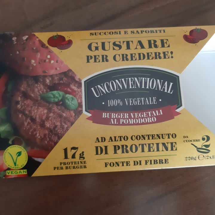 photo of Unconventional Burger Vegetale Al Pomodoro - Tomato Burger shared by @elena-bibi on  07 May 2022 - review