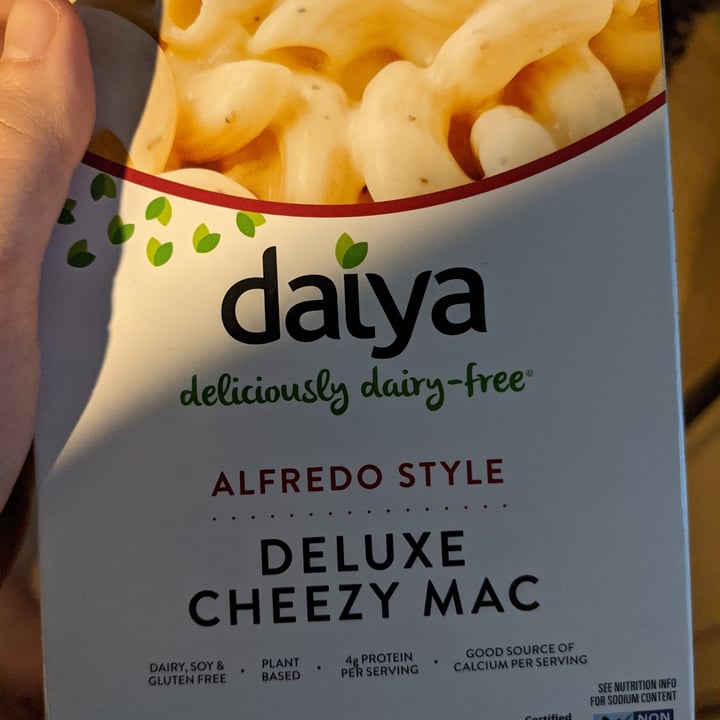 photo of Daiya Alfredo Style Deluxe Cheezy Mac shared by @ayyyyme on  01 Jul 2021 - review