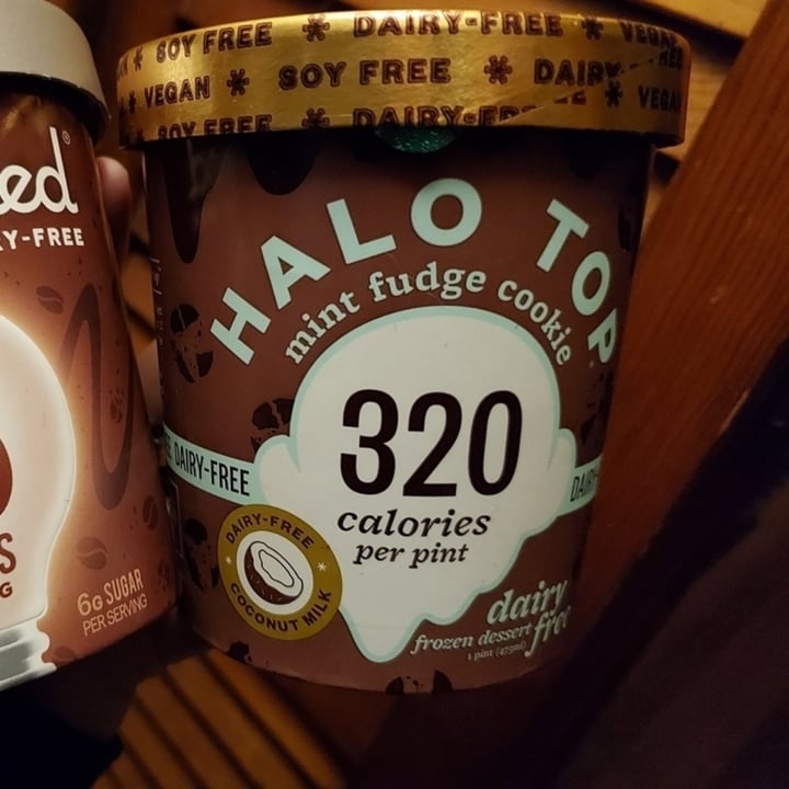 photo of Halo Top Creamery Mint Fudge Cookie Frozen Dessert shared by @theveganwitch13 on  20 Jan 2022 - review