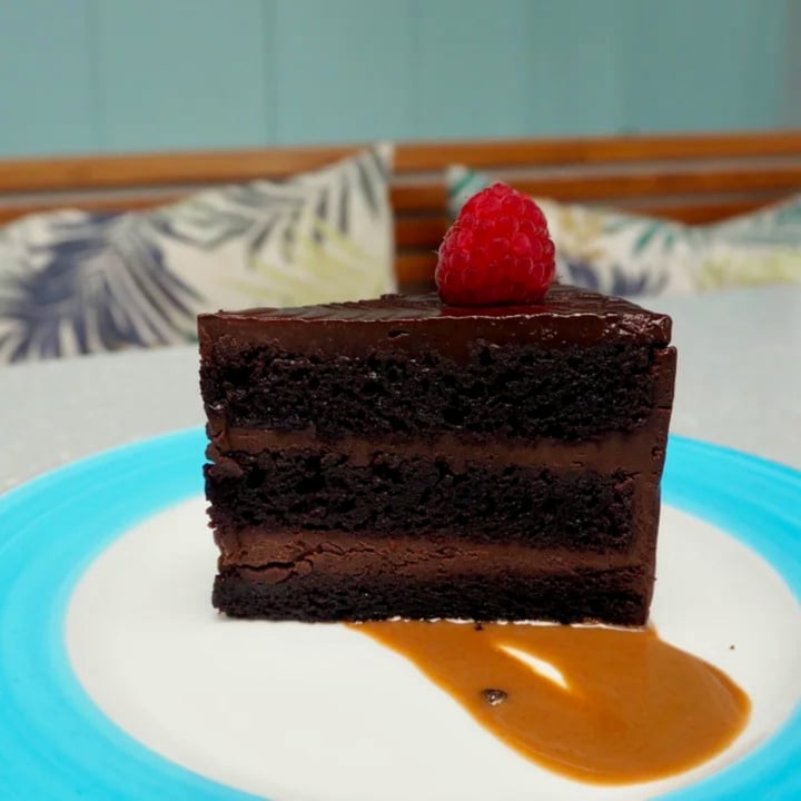 photo of Privé Asian Civilisations Museum 85% Dark Chocolate Cake shared by @xinru-t on  11 Jul 2020 - review