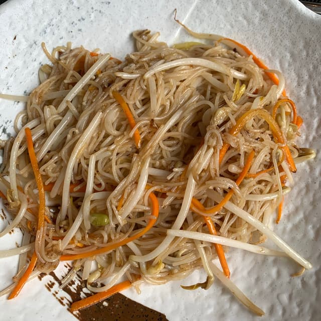Foto do prato “Spaghetti di riso con verdure”