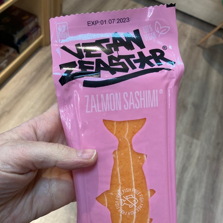 review photo of Vegan Zeastar Sashimi Zalmon shared by @gusysusana on 01 Mar 2022 - review