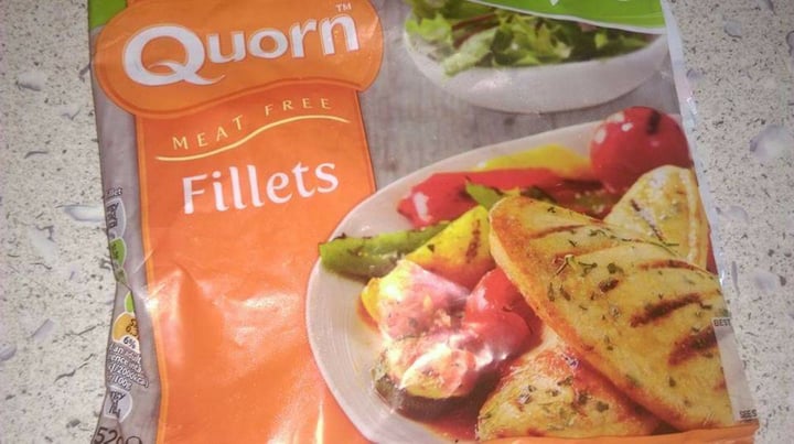 photo of Quorn Quorn 4 fillets shared by @anniev on  13 Feb 2020 - review