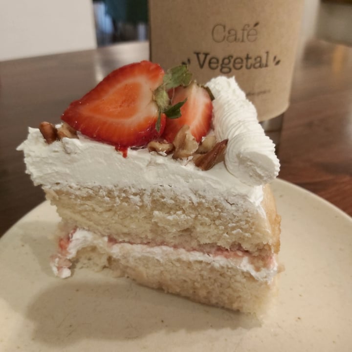 photo of Café Vegetal Pastel de tres leches shared by @virigf on  18 Jul 2021 - review