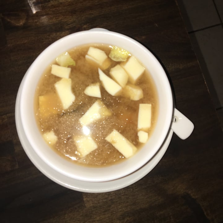 photo of OPLANTE Sushi Wok Végétalien Montreal (x Yuan) Miso Soup shared by @yvana on  06 Mar 2022 - review